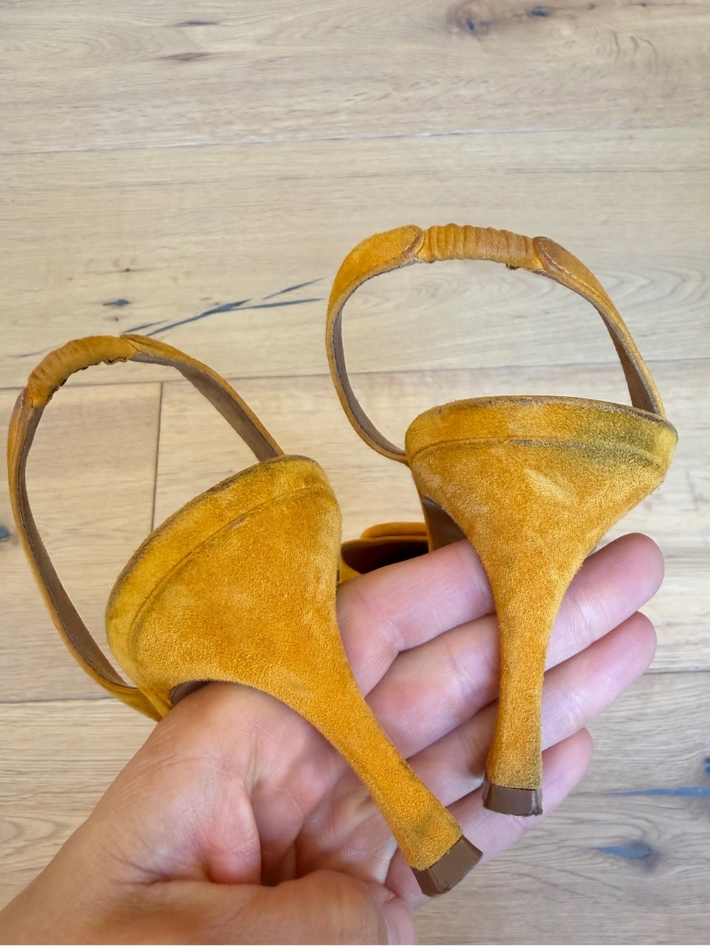 Manolo Blahnik ‘Maysli’ Slingback Pumps Yellow Size 39.5 - Picture 5 of 7